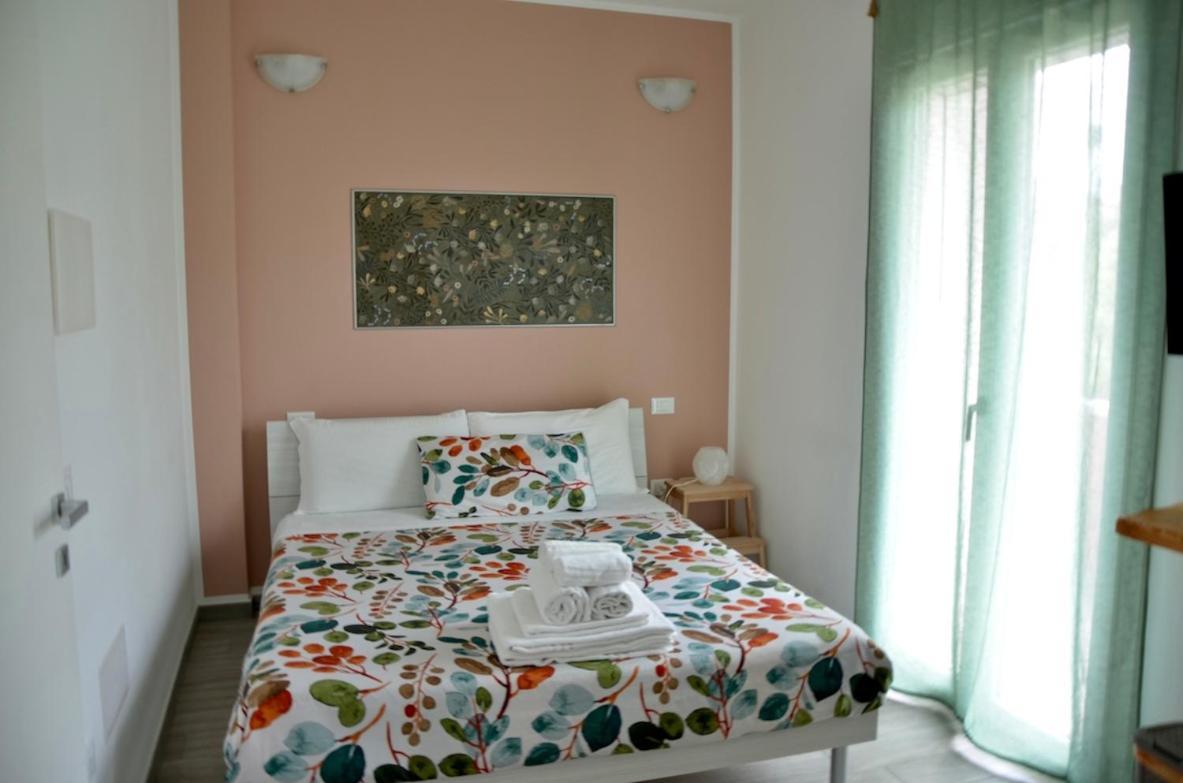 Hotel Stasonis à Quartu SantʼElena Extérieur photo