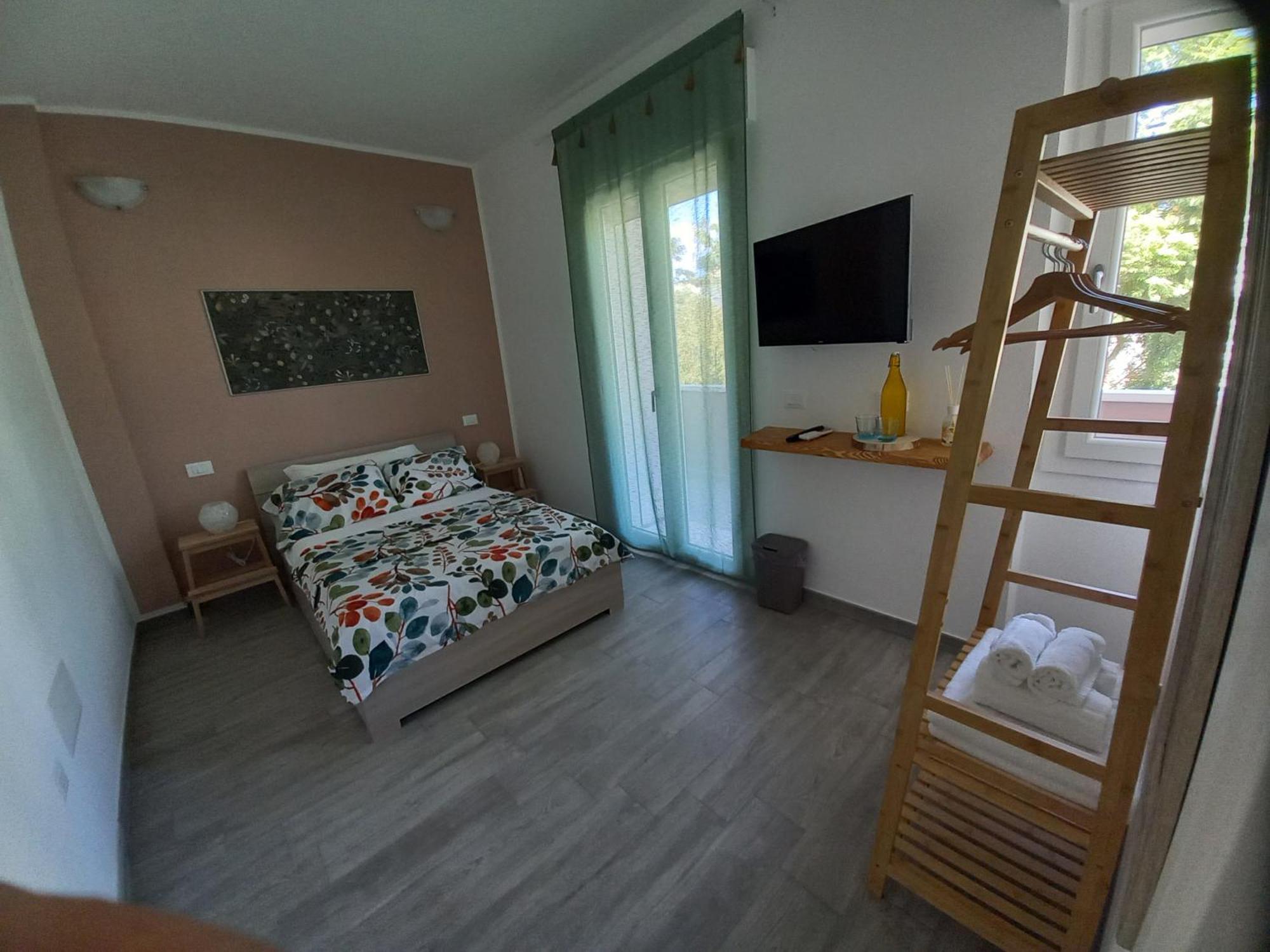 Hotel Stasonis à Quartu SantʼElena Extérieur photo